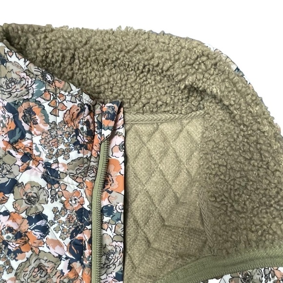 Vera Bradley Teddy Fleece Pullover Floral Sage - Picture 2 of 6